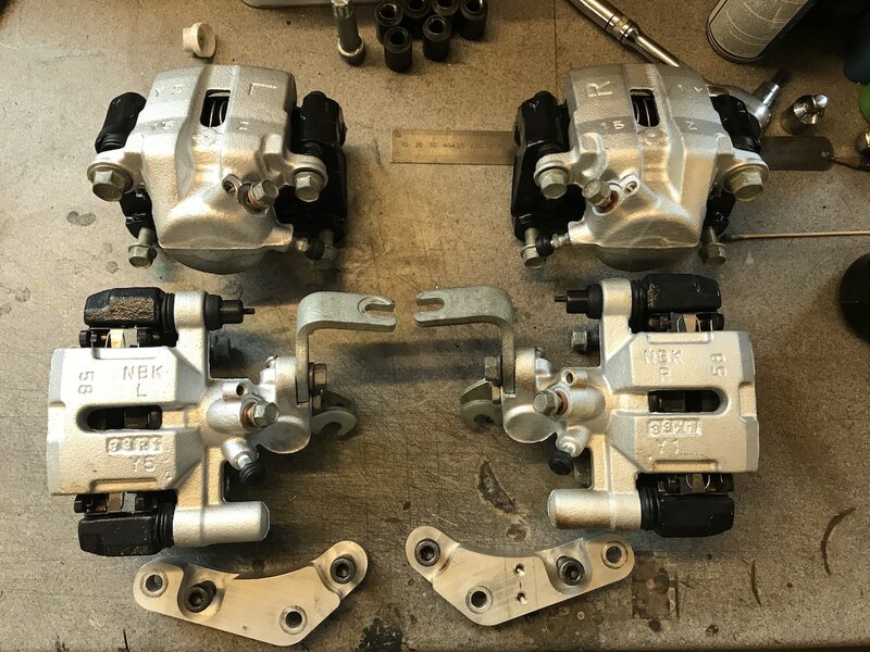 mx5 brakes all 4 calipers.jpeg